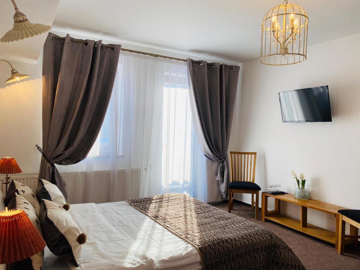 Pensiunea Doina Bucovinei Hotel Manastirea Humorului Exterior photo