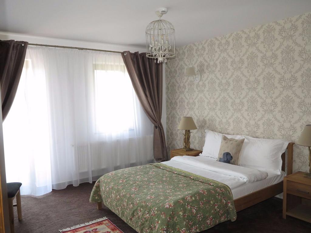 Pensiunea Doina Bucovinei Hotel Manastirea Humorului Exterior photo